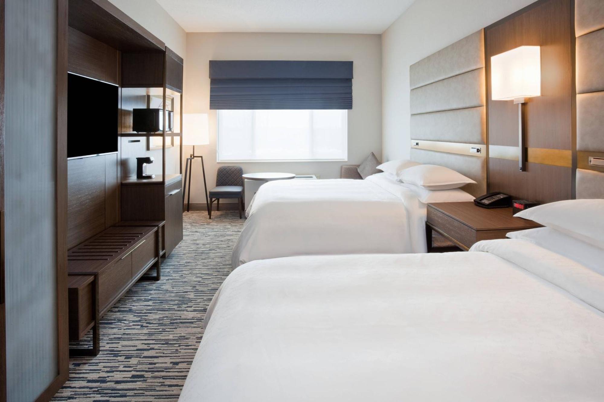 Sheraton St Paul Woodbury Hotel Екстер'єр фото