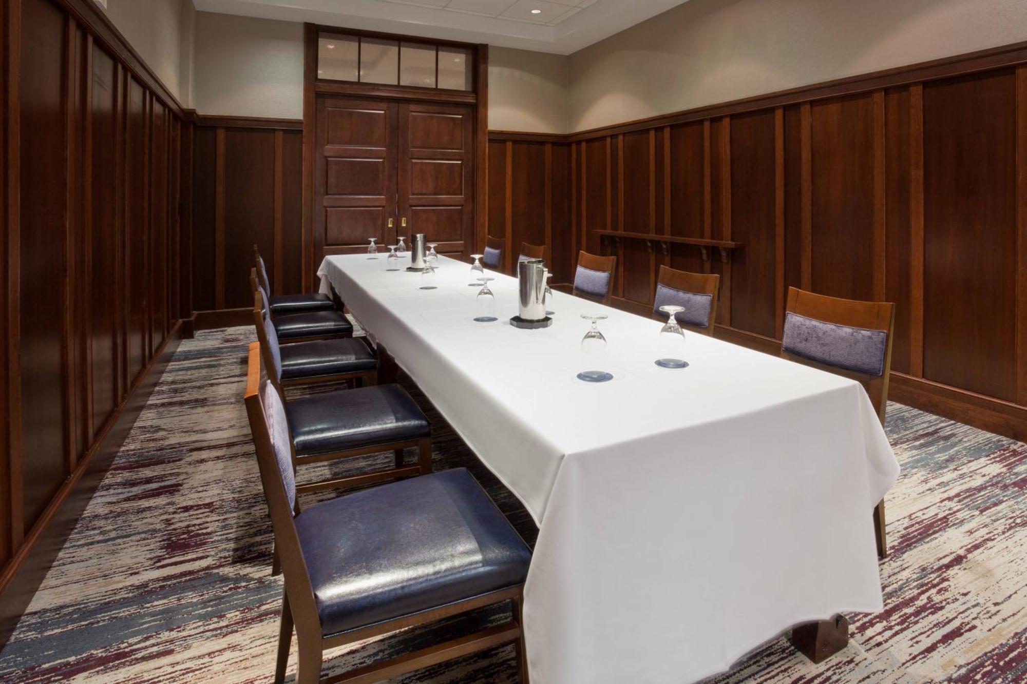 Sheraton St Paul Woodbury Hotel Екстер'єр фото